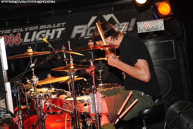 [36 crazyfists on Mar 28, 2008 at Mark's Showplace (Bedford, NH)]