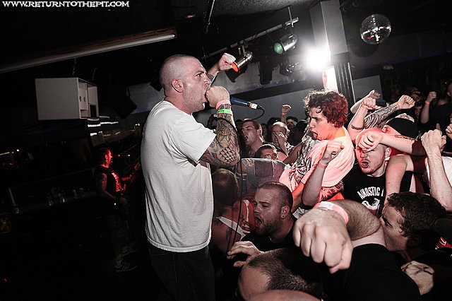 [agnostic front on May 22, 2010 at Club Lido (Revere, MA)]