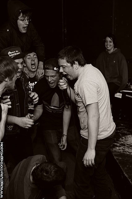 [all i am on Dec 3, 2010 at Anchors Up (Haverhill, MA)]