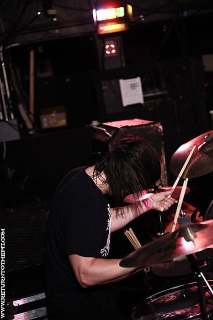 [all pigs must die on Oct 28, 2011 at Future Bar (Quincy, MA)]