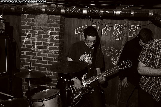 [ancient filth on Jan 20, 2011 at Slaughterhouse (Dover, NH)]
