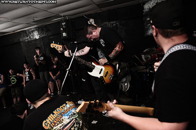 [apes of wrath on Aug 20, 2011 at Anchors Up (Haverhill, MA)]