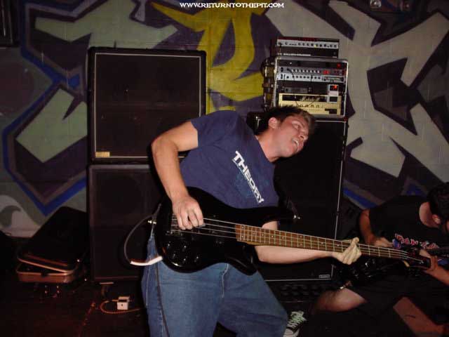 [as i lay dying on Jun 25, 2002 at Club Drifter's (Nashua, NH)]