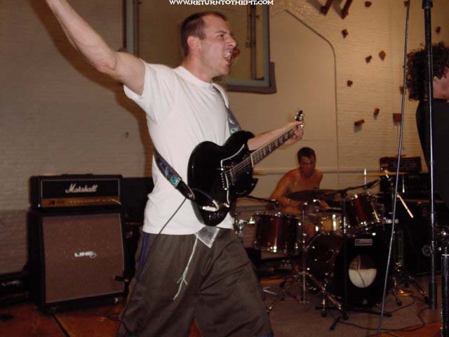 [barts on Jul 20, 2001 at Function Fest 2 Dover, MA]