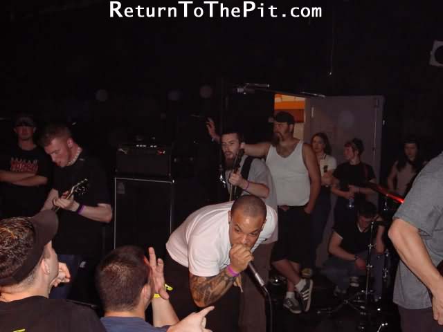 [blood has been shed on Apr 13, 2001 at The Palladium (Worcester, MA)]