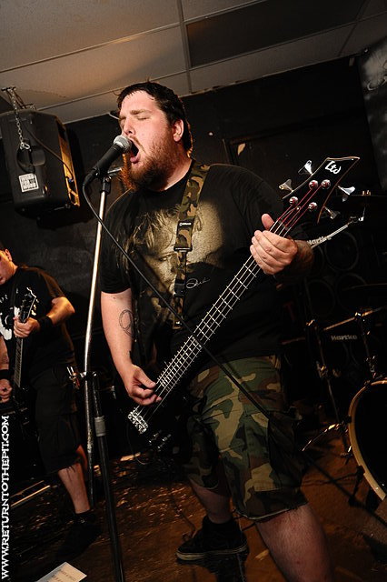 [blood of the gods on Jul 28, 2009 at Anchors Up (Haverhill, MA)]