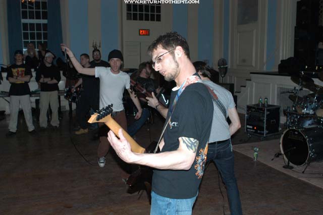 [bodies in the gears of the apparatus on Feb 28, 2003 at Bitter End Fest day 1 - Civic League (Framingham, MA)]