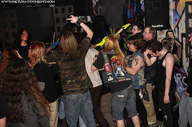 [bonded by blood on Mar 29, 2009 at Trash with Power (Everett, MA)]
