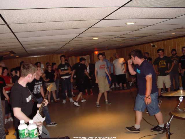 [break it up on Jun 28, 2002 at Knights of Columbus (Lawrence, Ma)]