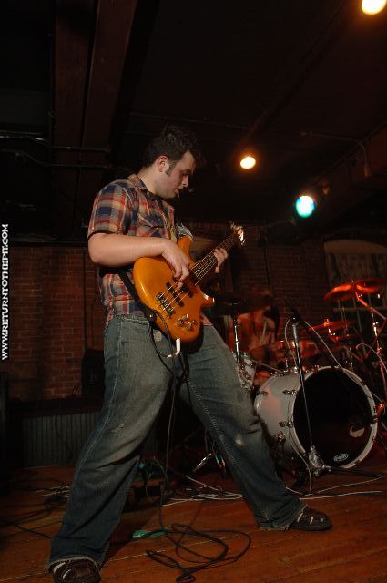 [burdens will be broken on Jul 13, 2006 at Milly's Tavern (Manchester, NH)]