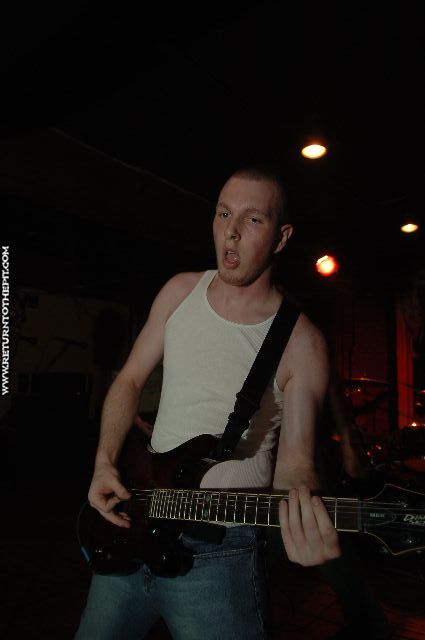 [buried and still breathing on Jul 13, 2006 at Milly's Tavern (Manchester, NH)]