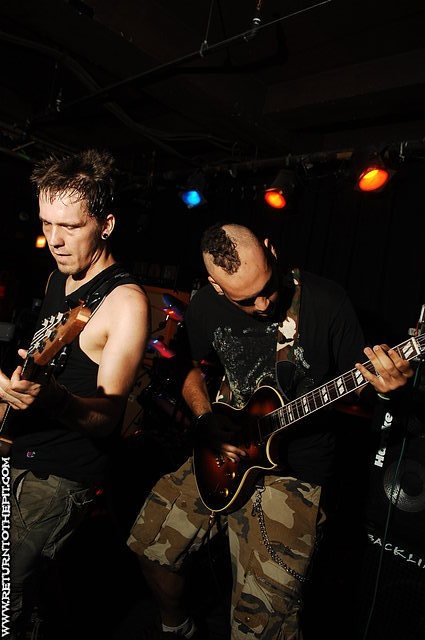 [burn in silence on Aug 8, 2007 at Great Scott (Allston, MA)]