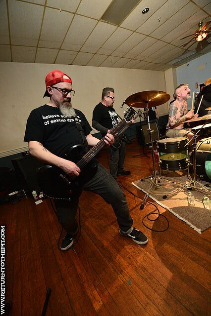 [catharsis on Apr 7, 2023 at Peabody VFW Post 1011 (Peabody, MA)]