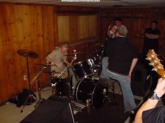 [chagrin on Dec 6, 2002 at Knights of Columbus (Lawrence, Ma)]