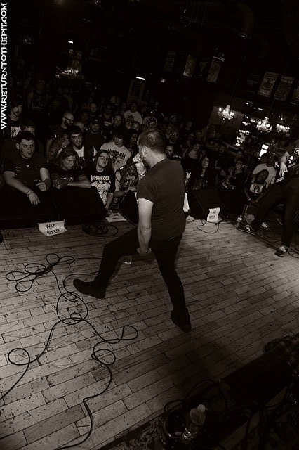[chainsaw to the face on May 23, 2015 at Baltimore Sound Stage (Baltimore, MD)]