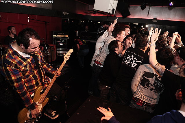 [close your eyes on Feb 17, 2011 at Club Lido (Revere, MA)]
