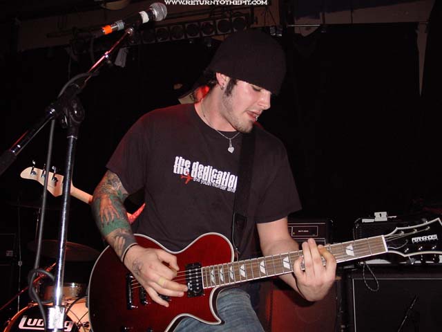 [closer than kin on Feb 22, 2003 at the Met Cafe (Providence, RI)]