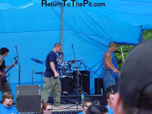 [coldblooded on Jun 9, 2001 at Derry-palooza  Derry, MA]