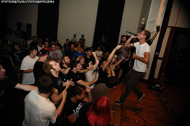 [crime in stereo on Aug 30, 2008 at ICC Church (Allston, MA)]