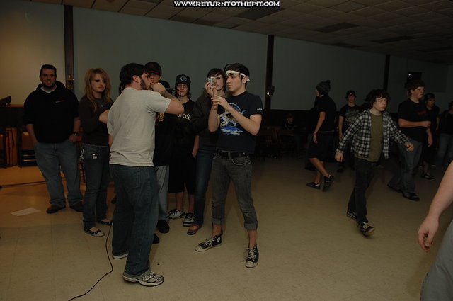 [dead by dawn on Jan 12, 2007 at Sons of Italy (Torrington, CT)]