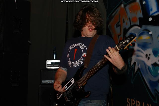 [dead to fall on Jul 14, 2004 at Fat Cat's (Springfield, Ma)]
