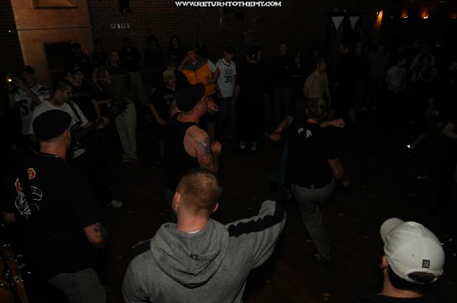 [death before dishonor on Dec 31, 2003 at Club Therapy (Olnyville, RI)]