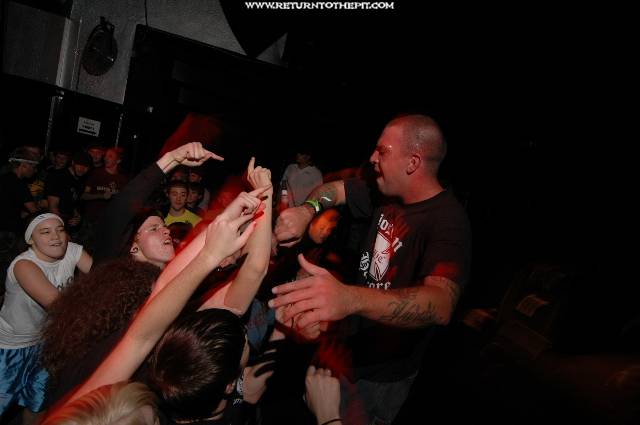 [death before dishonor on Sep 9, 2005 at the Palladium - secondstage (Worcester, Ma)]