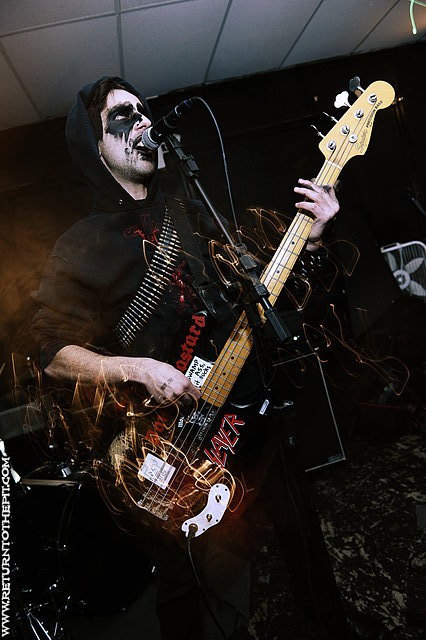 [deathgod messiah on Jan 30, 2010 at Anchors Up (Haverhill, MA)]