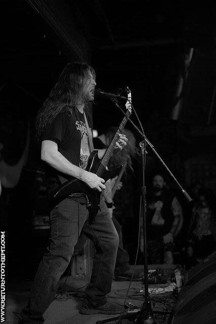 [desolate on Apr 13, 2023 at Ralph's (Worcester, MA)]