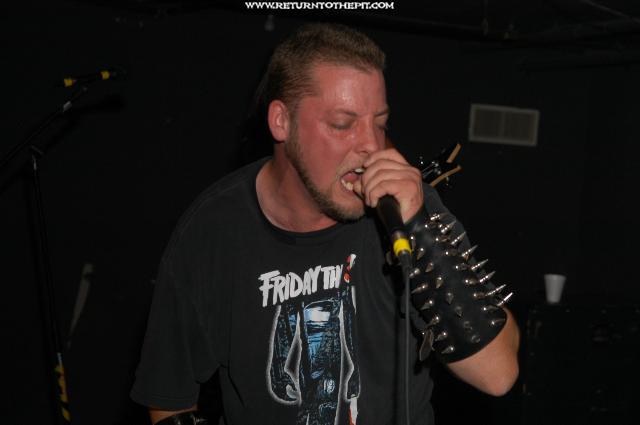 [distrust on Oct 1, 2004 at the Bombshelter (Manchester, NH)]
