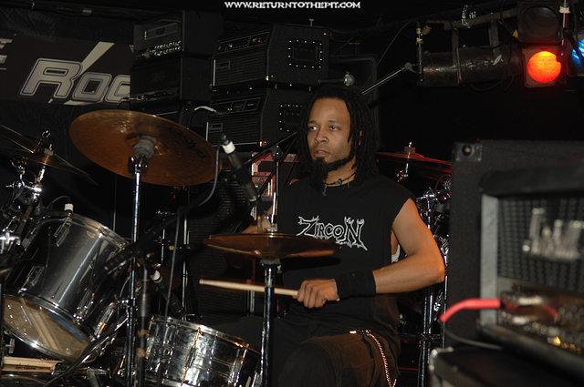 [downfall on Feb 7, 2007 at Mark's Showplace (Bedford, NH)]