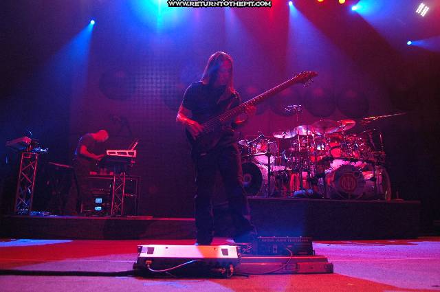 [dream theater on Aug 20, 2005 at Verison Wireless Arena (Manchester, NH)]