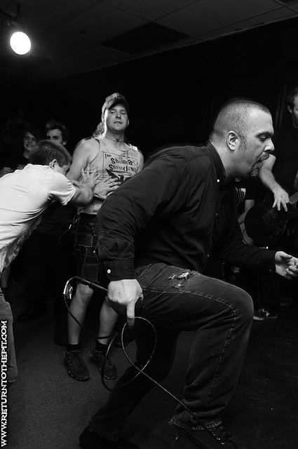 [dropdead on Aug 9, 2007 at Welfare Records (Haverhill, MA)]