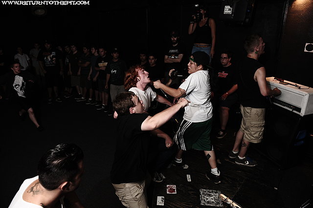 [dry heave on Aug 20, 2011 at Anchors Up (Haverhill, MA)]