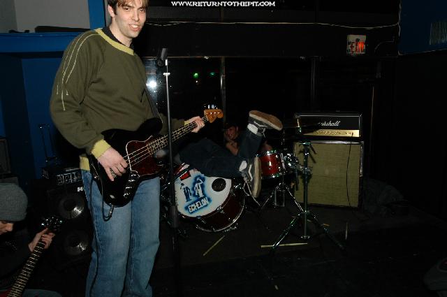 [echelon on Feb 3, 2004 at Club Marque (Worcester, MA)]