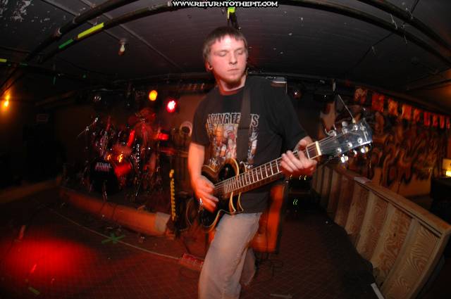 [embludgeonment on Apr 9, 2005 at the Bombshelter (Manchester, NH)]