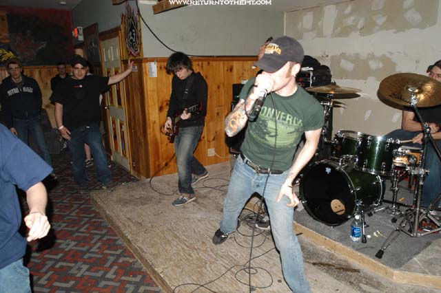 [embrace today on Mar 28, 2003 at Exit 23 (Haverhill, Ma)]