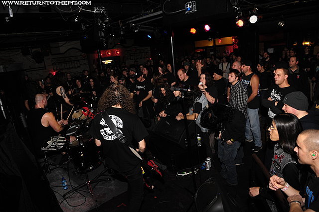 [evile on Nov 7, 2010 at Club Hell (Providence, RI)]