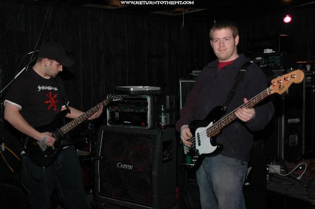 [fear for your life on Feb 6, 2005 at Cabot st. (Chicopee, Ma)]