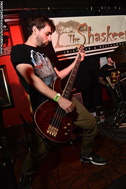 [grasp on Oct 22, 2021 at the Shaskeen Pub (Manchester, NH)]