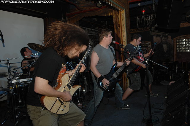 [graveheart on Sep 20, 2007 at Ralph's Chadwick Square Rock Club (Worcester, MA)]