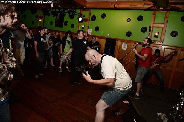 [hivesmasher on Aug 25, 2012 at The Tap (Haverhill, MA)]