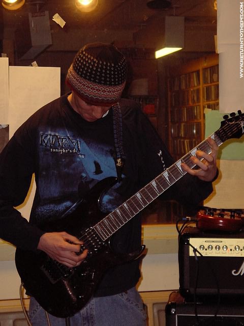 [iRANACH on Feb 5, 2002 at Live in the WUNH studios (Durham, NH)]