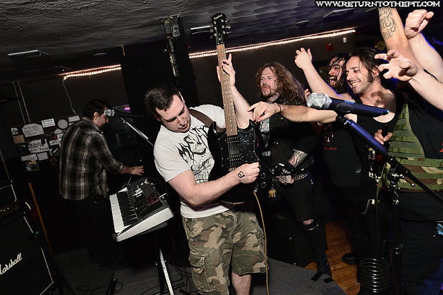 [impenitent thief on May 29, 2015 at Sammy's Patio (Revere, MA)]