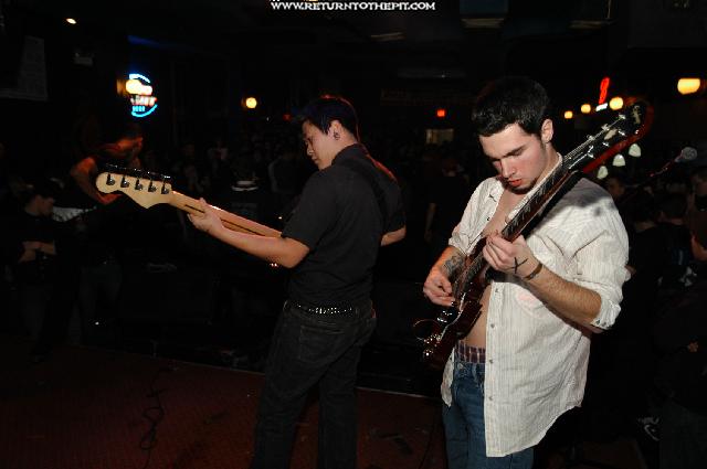 [in dire need on Feb 8, 2004 at Fat Cat's (Springfield, MA)]