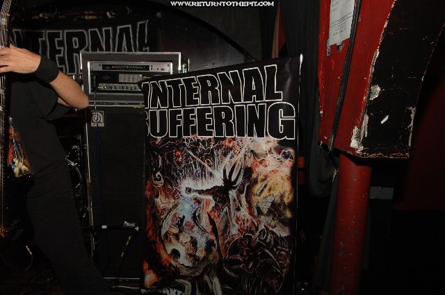 [internal suffering on Aug 19, 2006 at Middle East (Cambridge, Ma)]