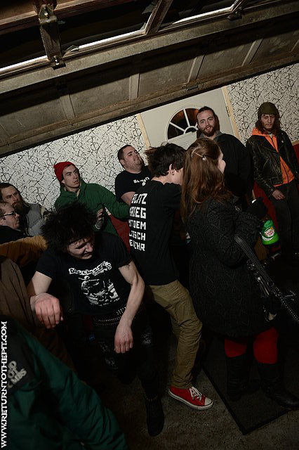 [iron hand on Jan 25, 2014 at Rock n Roll House (Middletown, CT)]