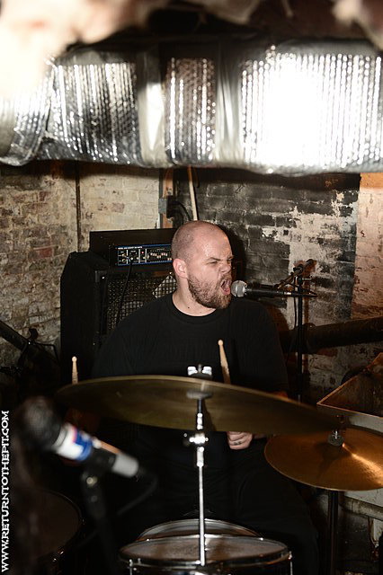 [iron lung on Apr 2, 2013 at Catacombs Of Grief (Portsmouth, NH)]