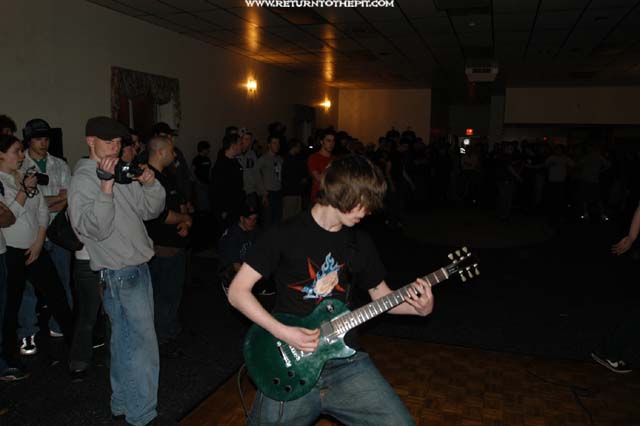 [it dies today on Apr 5, 2003 at VFW (Reading, Ma)]