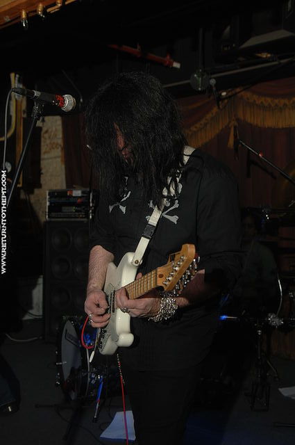 [joe stump on Feb 1, 2007 at Ralph's Chadwick Square Rock Club (Worcester, MA)]